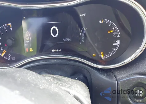 2015 Jeep Grand Cherokee Laredo из США, поврежденный, VIN 1C4RJFAG8FC711391